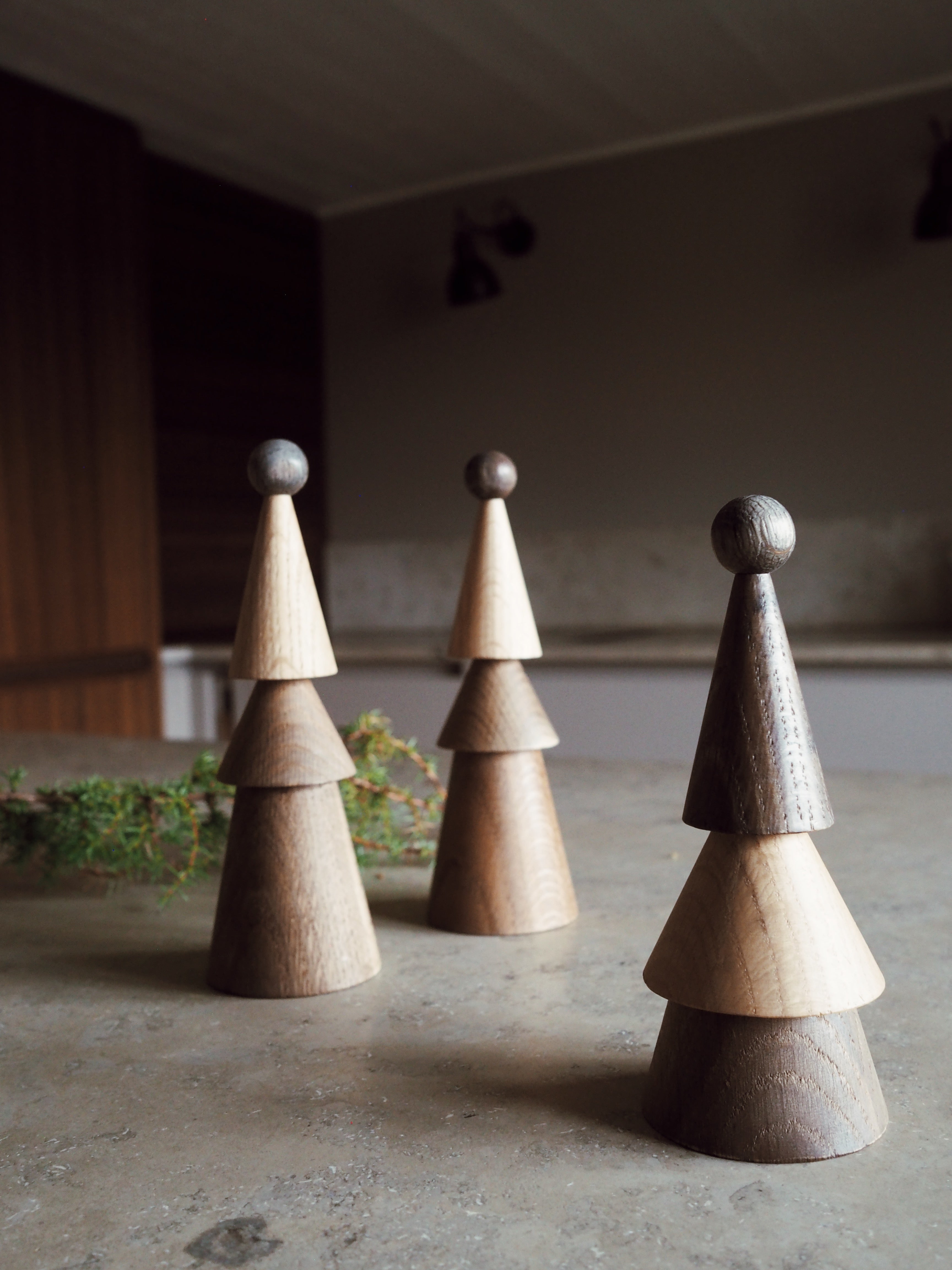 OYOY Piero Julgran i trä 15 cm