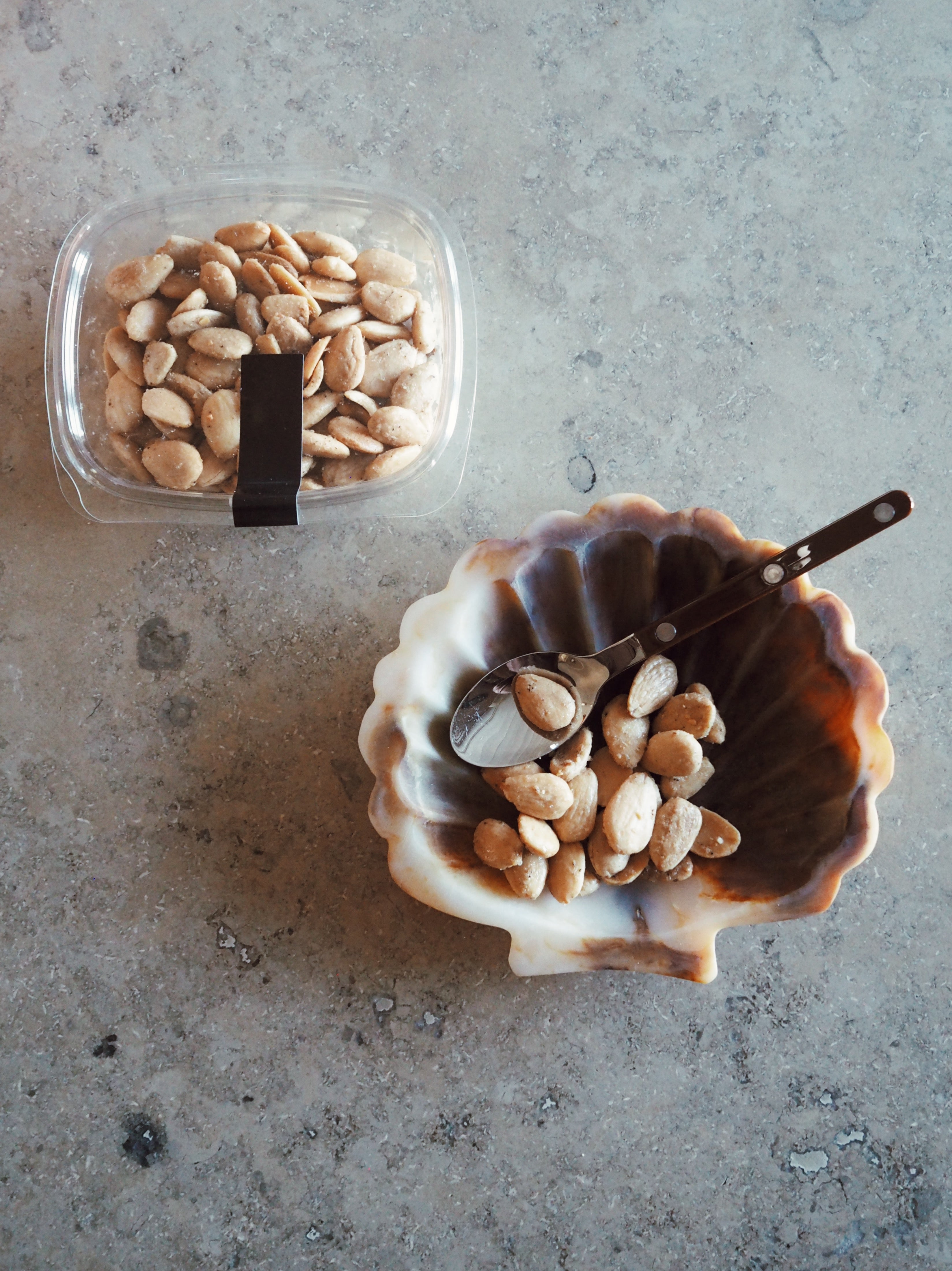 Fruto Secos Auro - Valenciamandel med Tryffel i ask