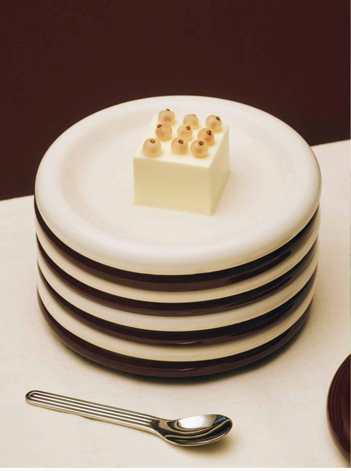 Hay Barro Plate - Off White Large