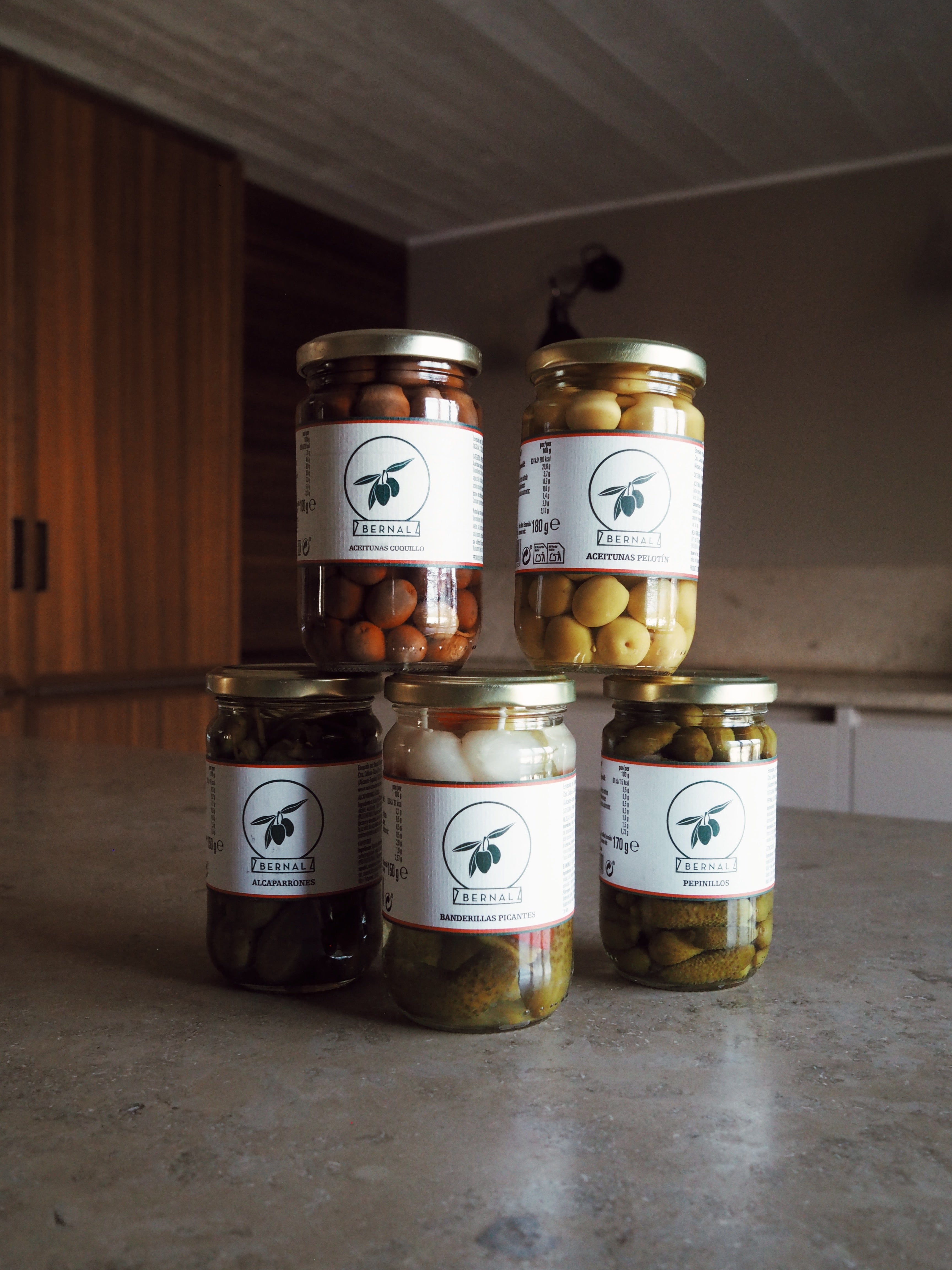 Bernal - Banderillas Picantes, färdiga spett med cornichon, oliv och paprika