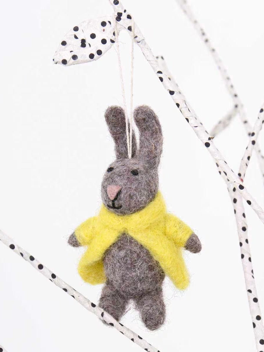 A World of Craft - BUNNY W COAT Påskhänge, gul